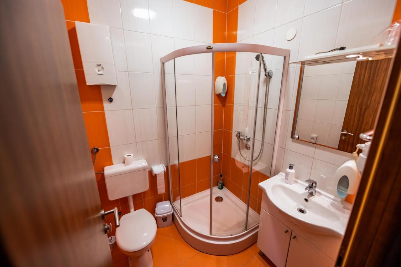 Hotel Oasis Gnojnice 外观 照片