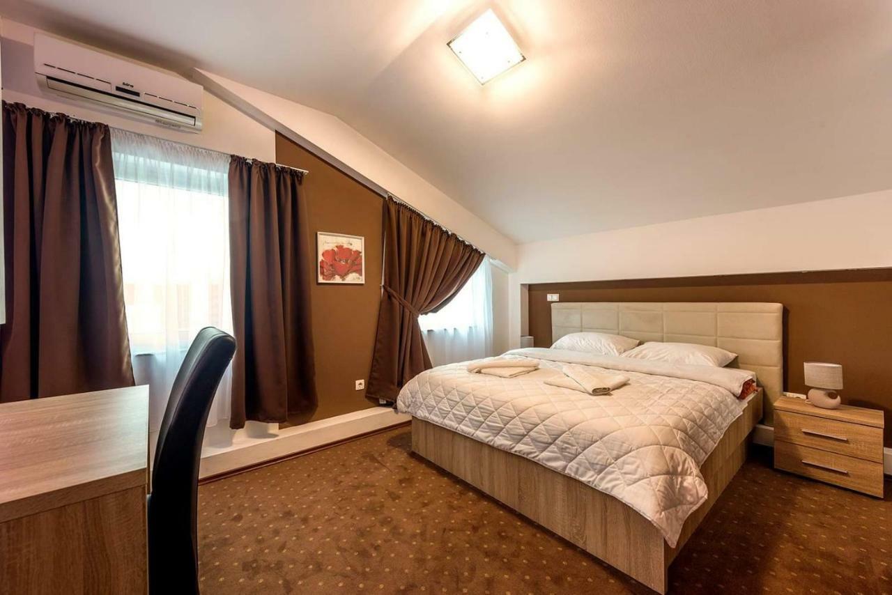 Hotel Oasis Gnojnice 外观 照片