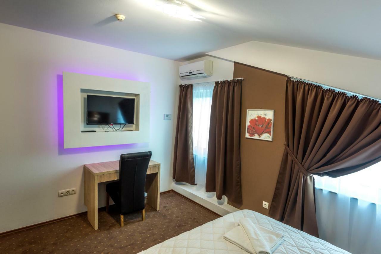 Hotel Oasis Gnojnice 外观 照片